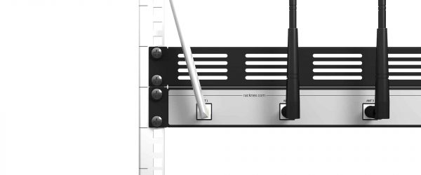 NM-ANT-001 - Kit de montage en rack d'antenne 19 pouces
