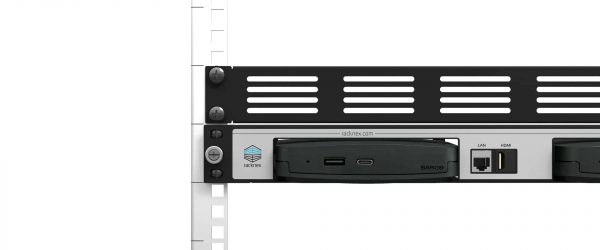 UM-BAO-201 - Kit de montage en rack ClickShare C-5 / C-10 / CX-20 / CX-30