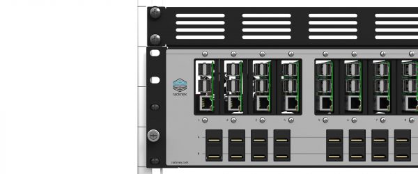 raspberry-pi-rackmount-um-sbc-211-worldrack.jpg UM-SBC-211 - Kit de montage en rack Raspberry Pi 19″ | 12x emplacement Pi | 24x connecteur | 3.00U
